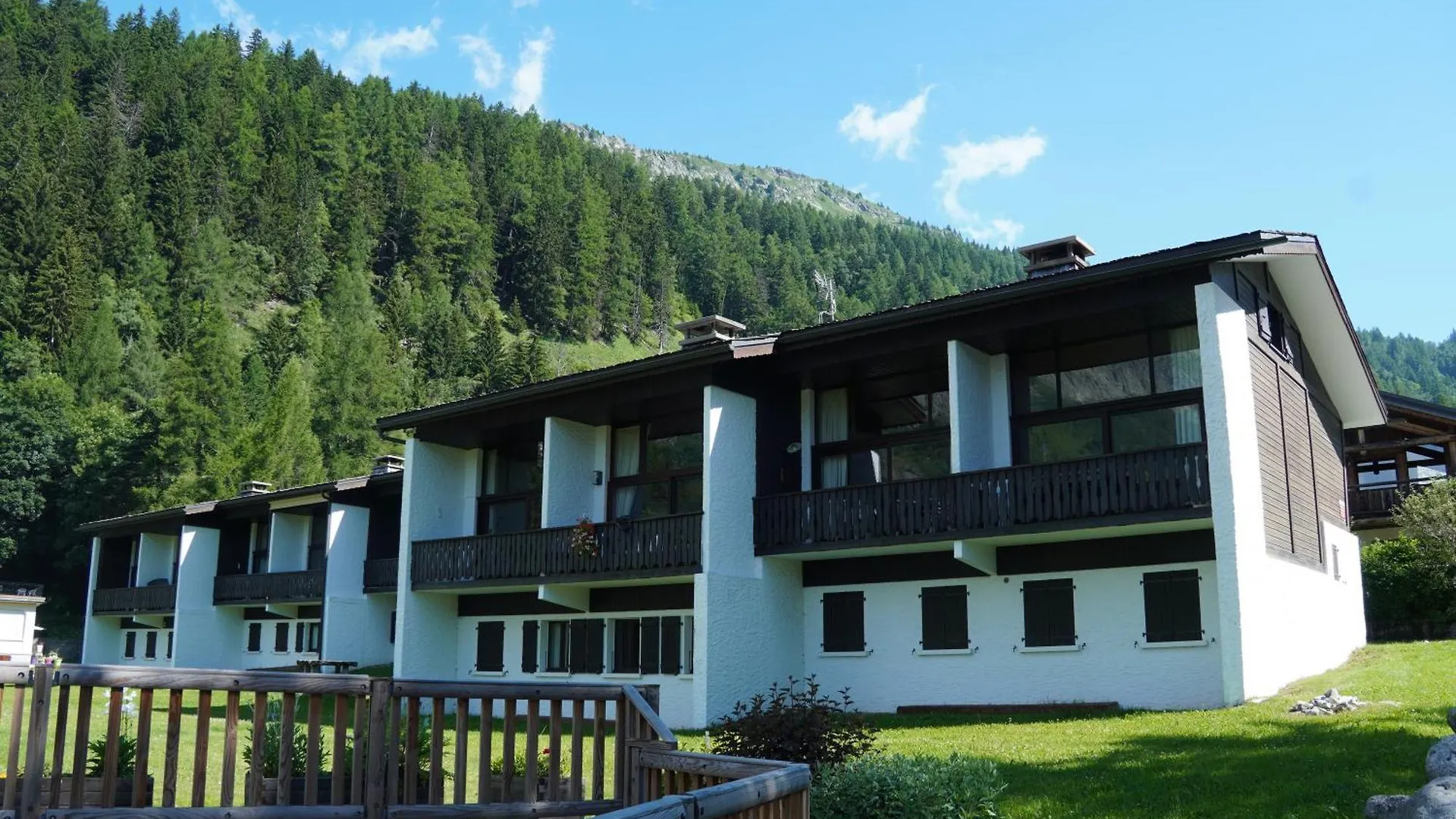 Alpstuga Les Soldanelles Happy Rentals Chamonix