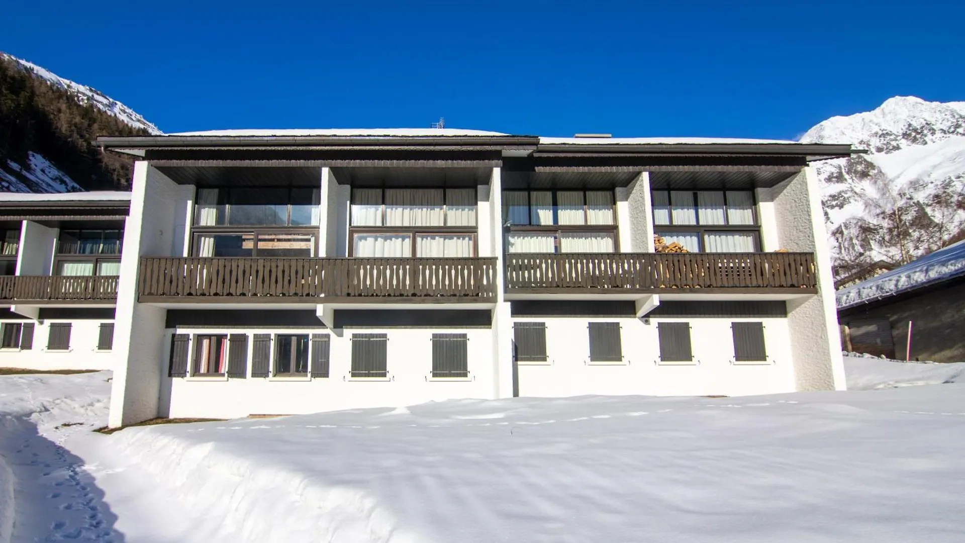 Kontakte von Les Soldanelles Happy Rentals